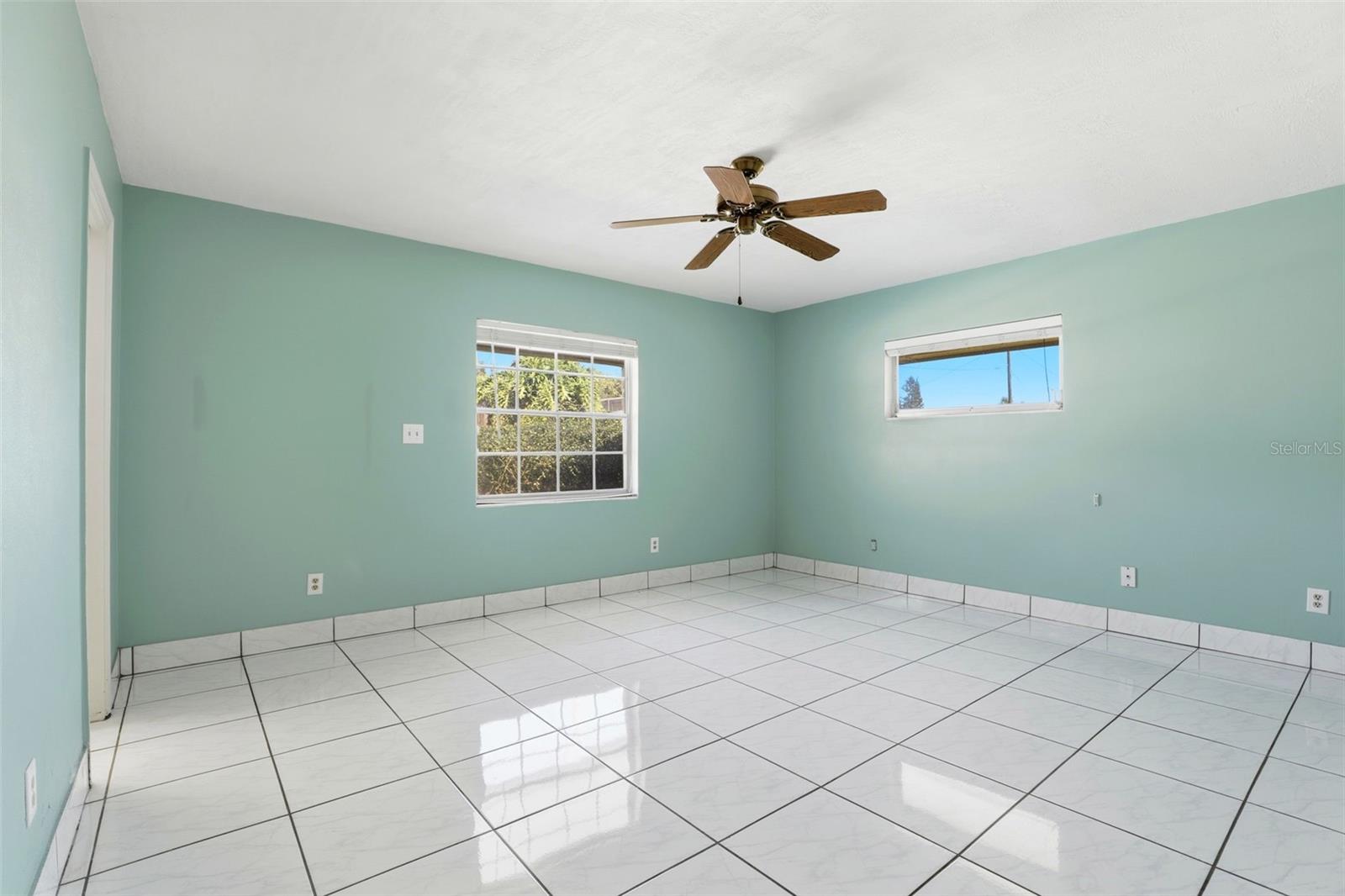 DOMMERICH HILLS - Residential