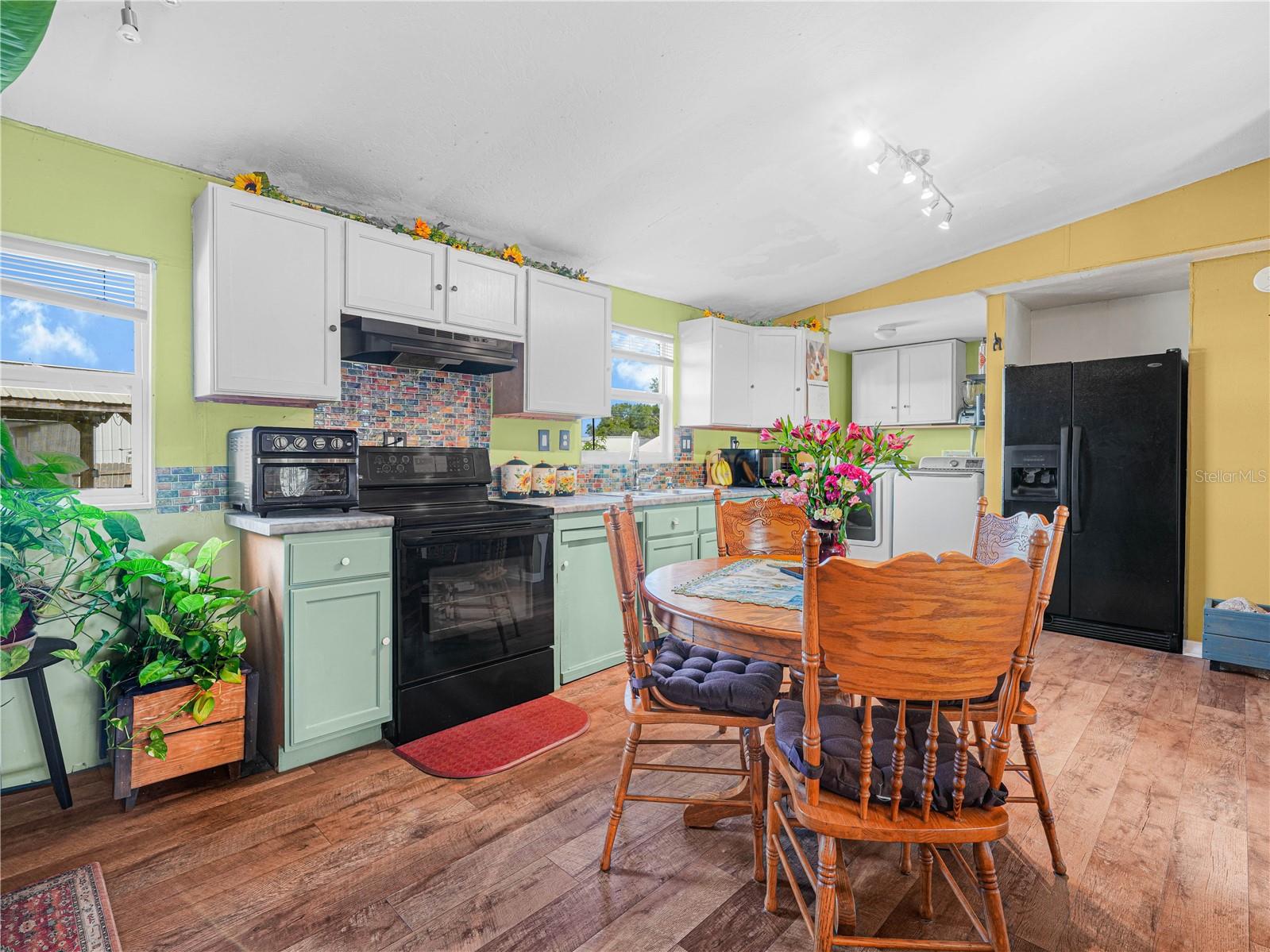 FOX CREEK PB 71 PG 7 - Residential