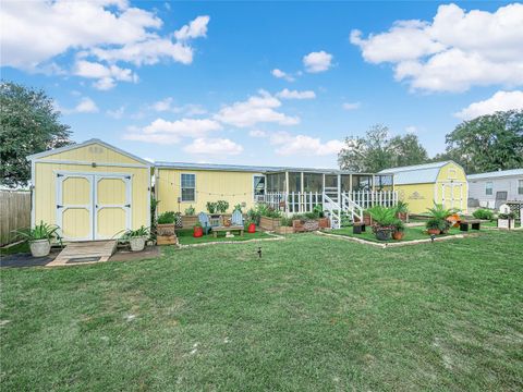 Photo of 4806 Fox Creek Drive W, Mulberry, FL 33860 (MLS # L4956619)