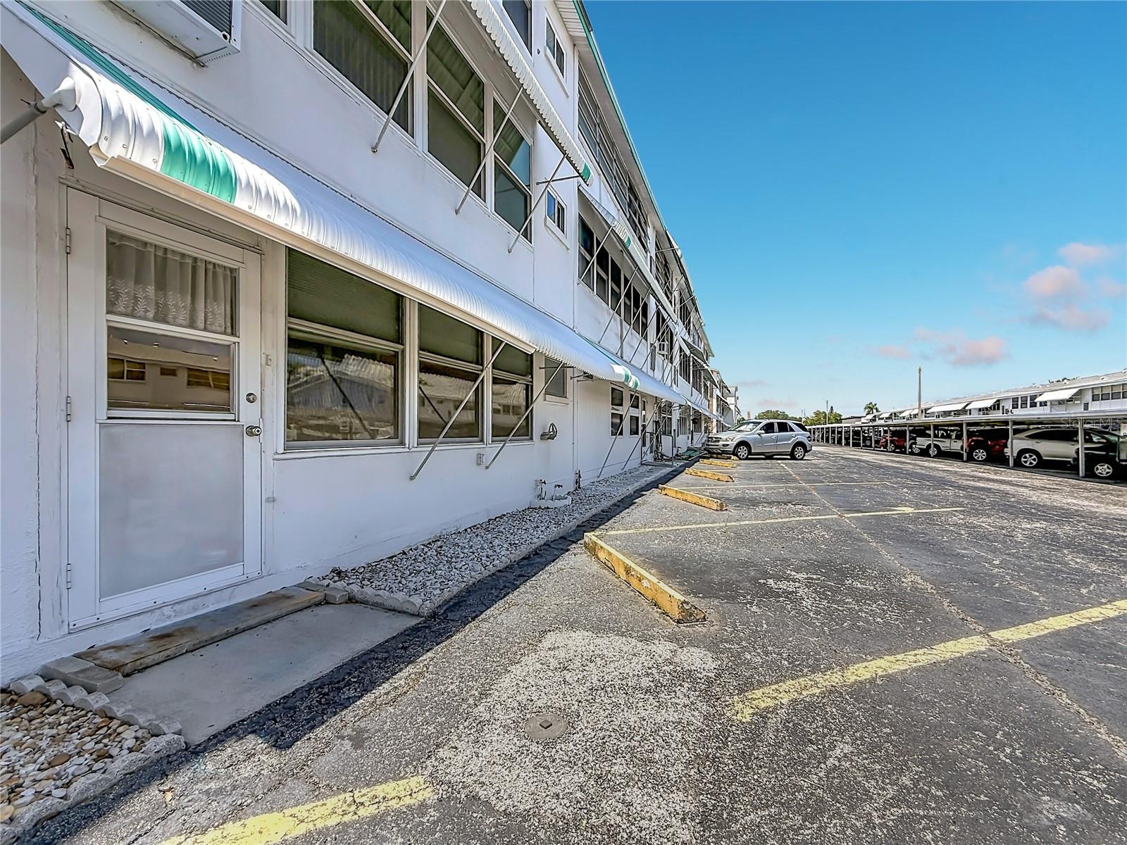 TOWN APTS CONDO - Residential