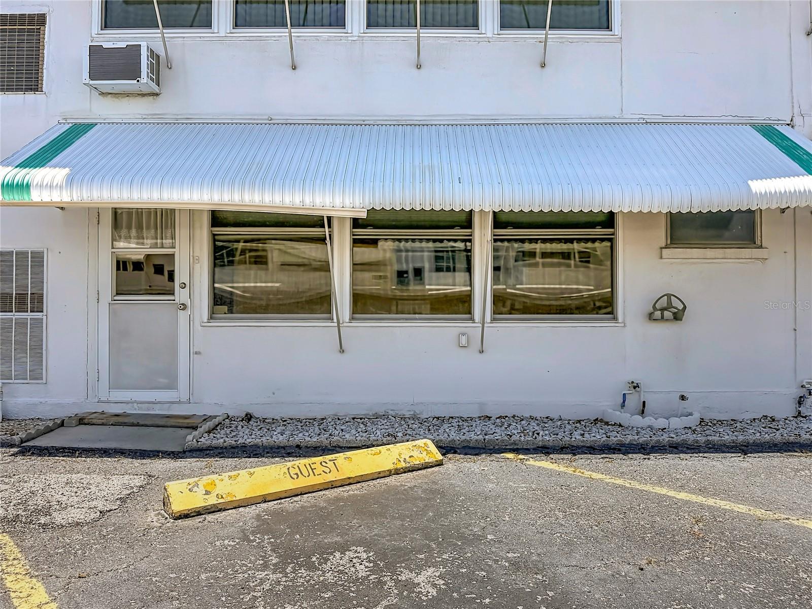 TOWN APTS CONDO - Residential