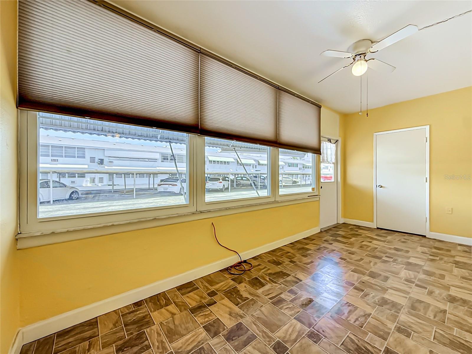 TOWN APTS CONDO - Residential