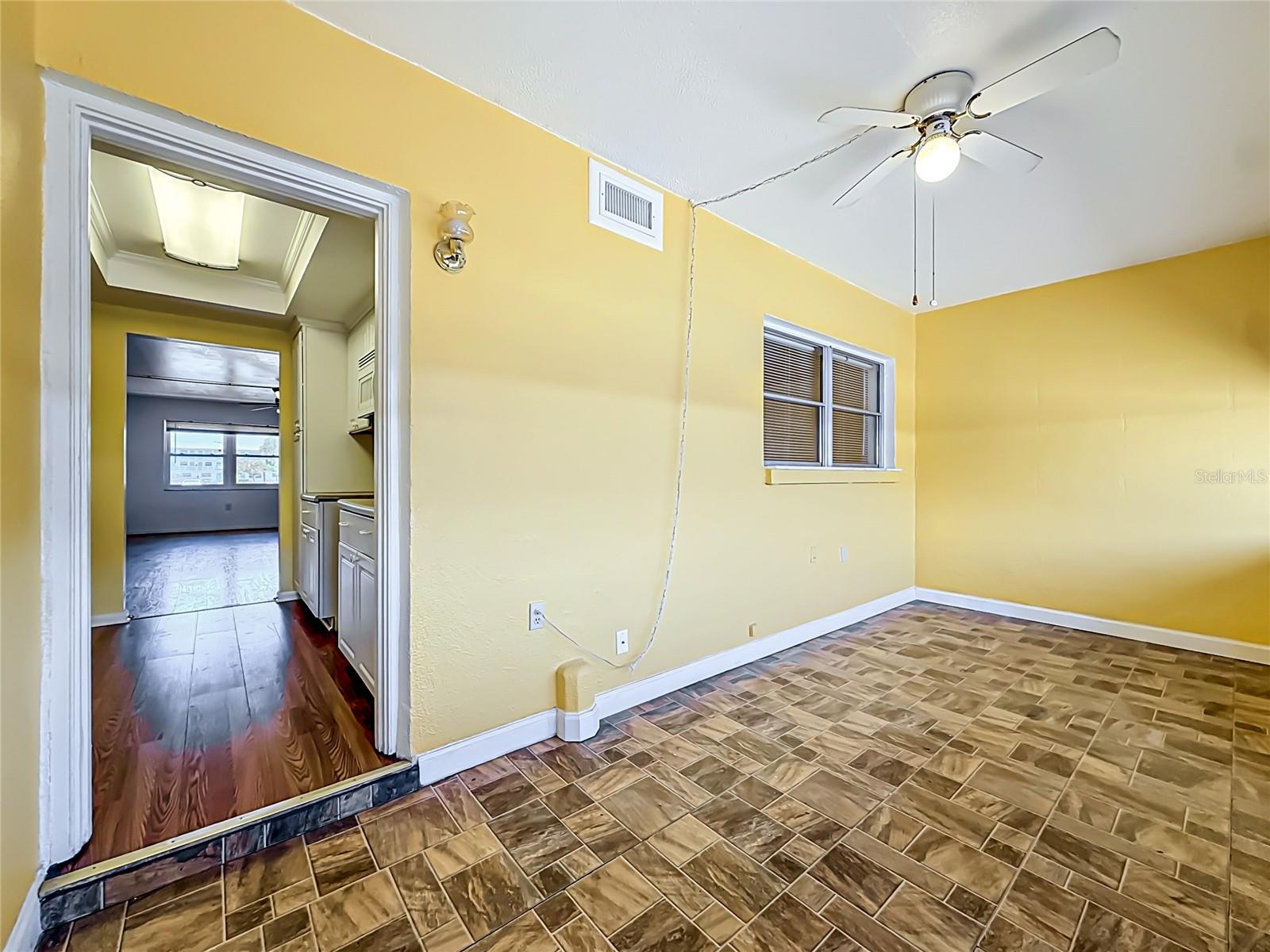 TOWN APTS CONDO - Residential