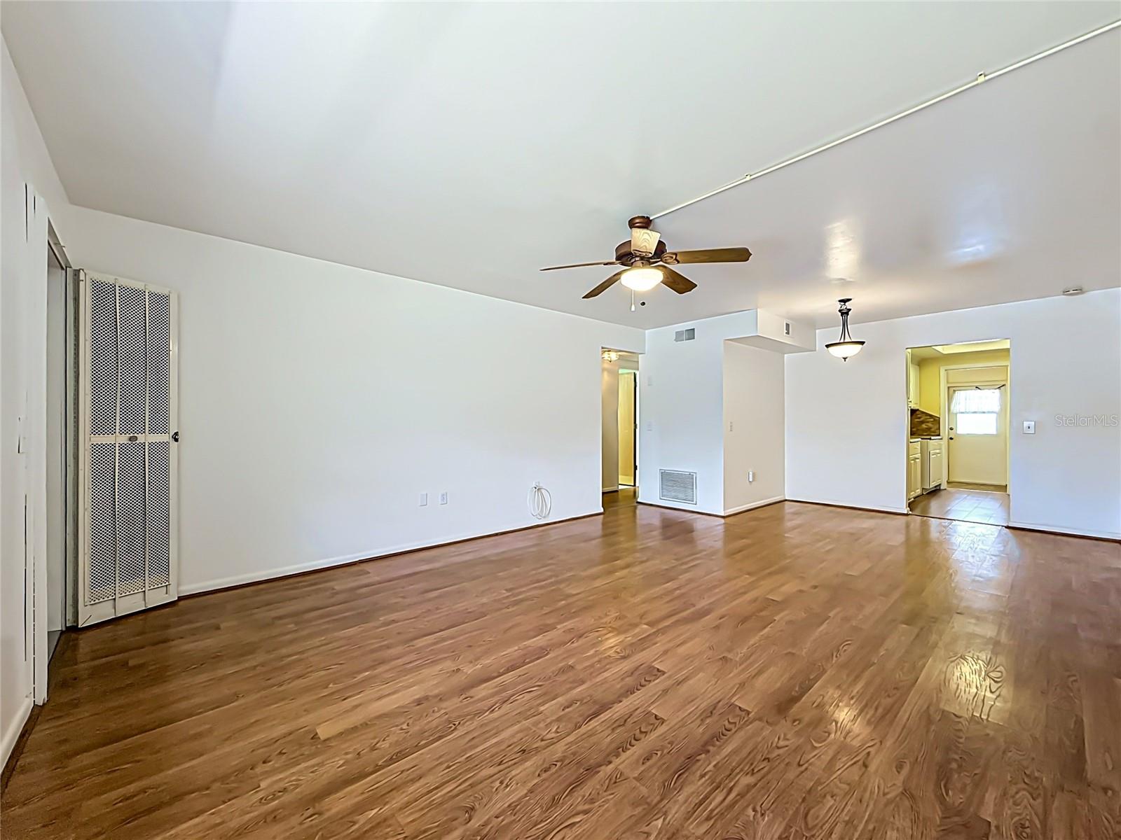 TOWN APTS CONDO - Residential