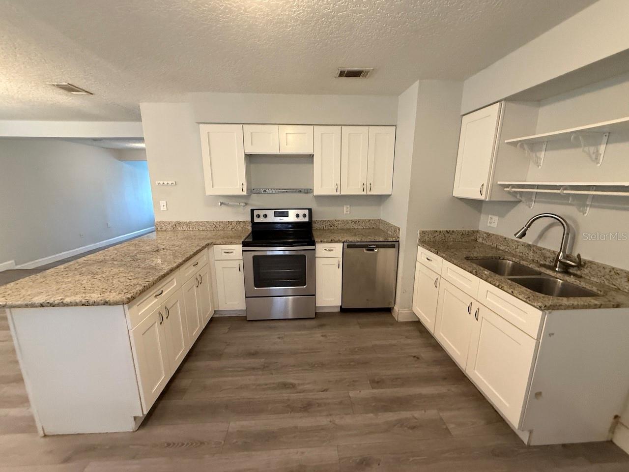 BENITA PARK - Residential