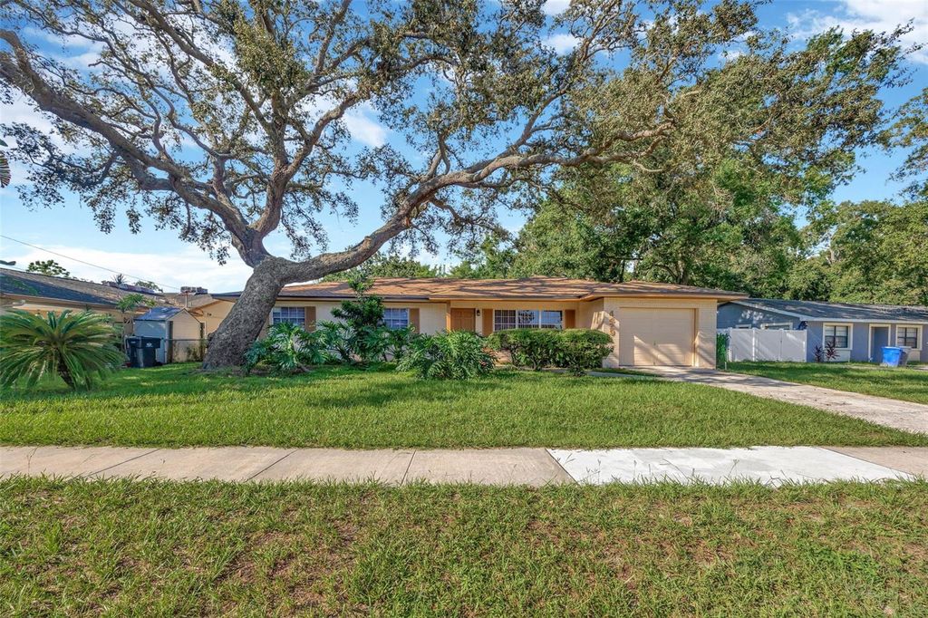 Photo of 4429 Dolphin Drive, Tampa, FL 33617 (MLS # TB8427212)