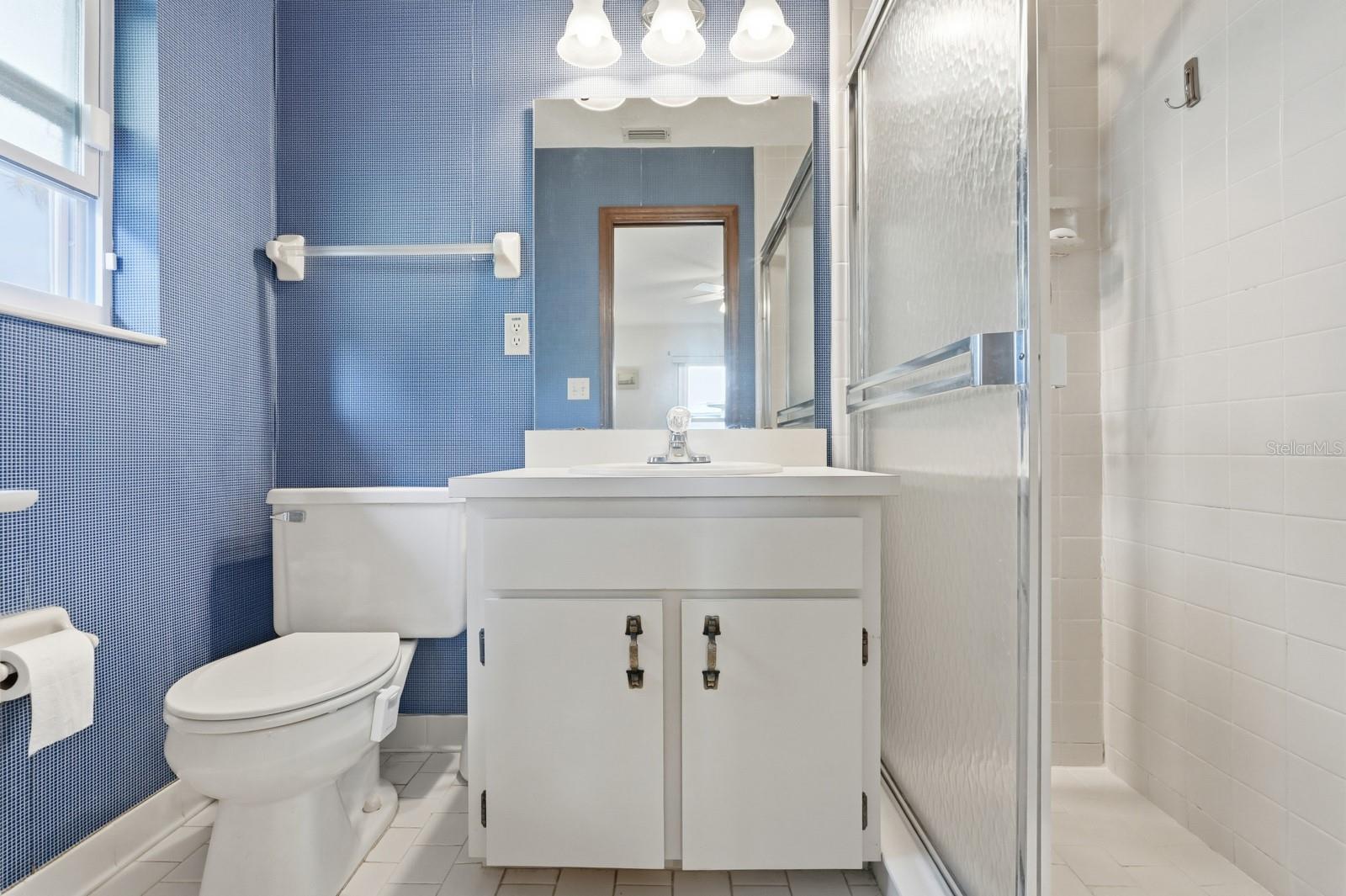 OCEAN BREEZE CIRCLE - Residential