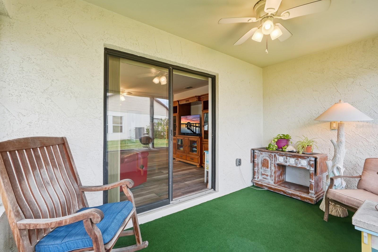 OCEAN BREEZE CIRCLE - Residential