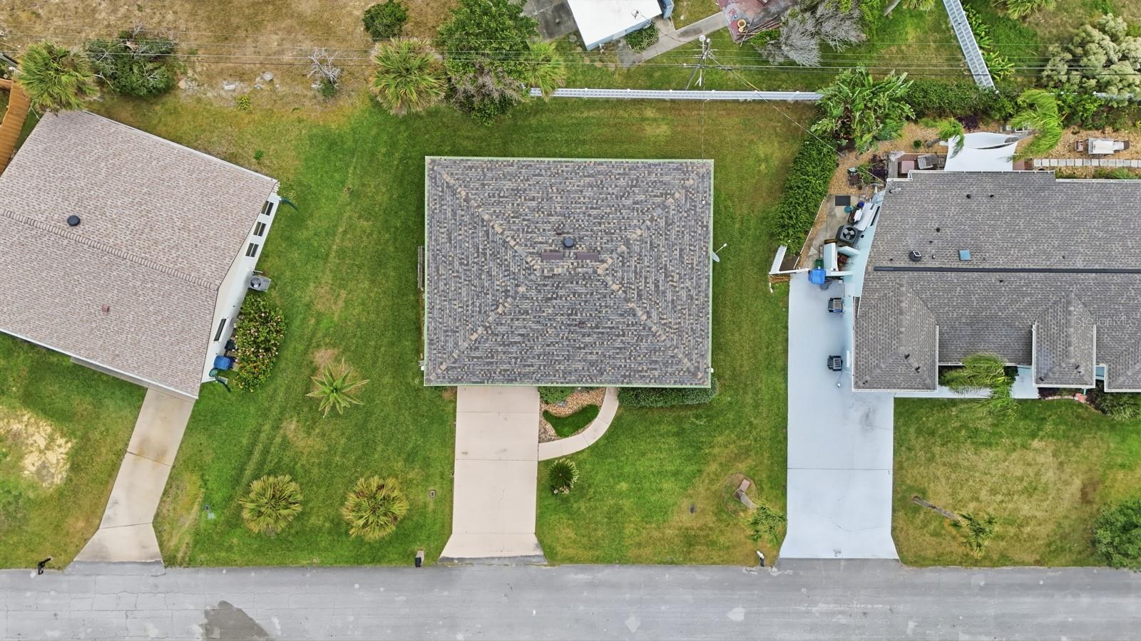 OCEAN BREEZE CIRCLE - Residential