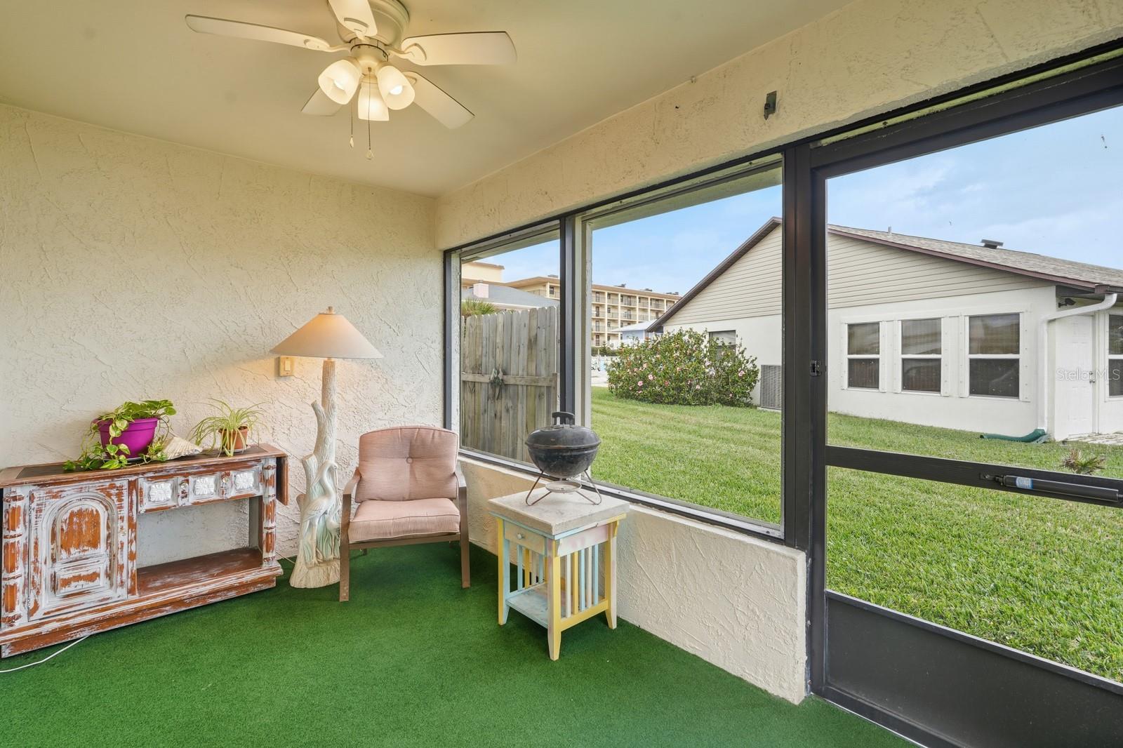 OCEAN BREEZE CIRCLE - Residential