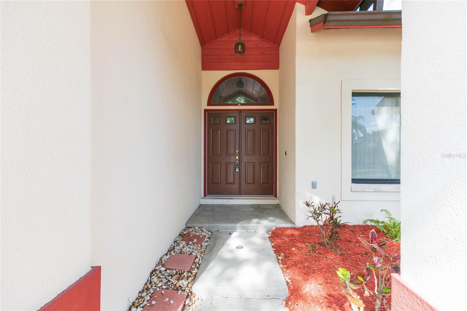 2528 BRIMHOLLOW DRIVE