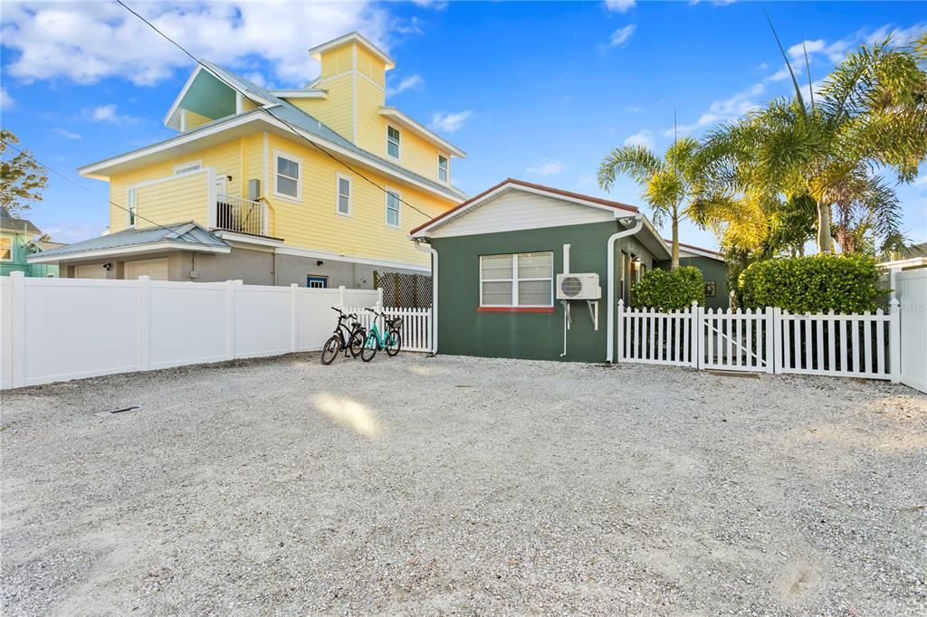 MOREY BEACH - Residential