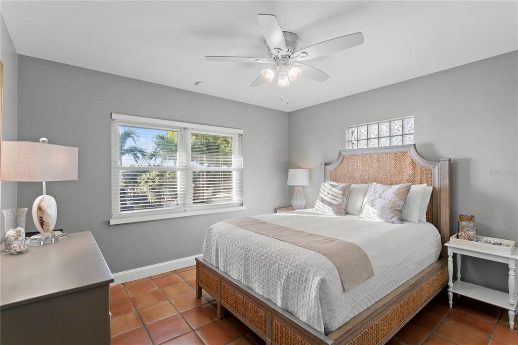 MOREY BEACH - Residential