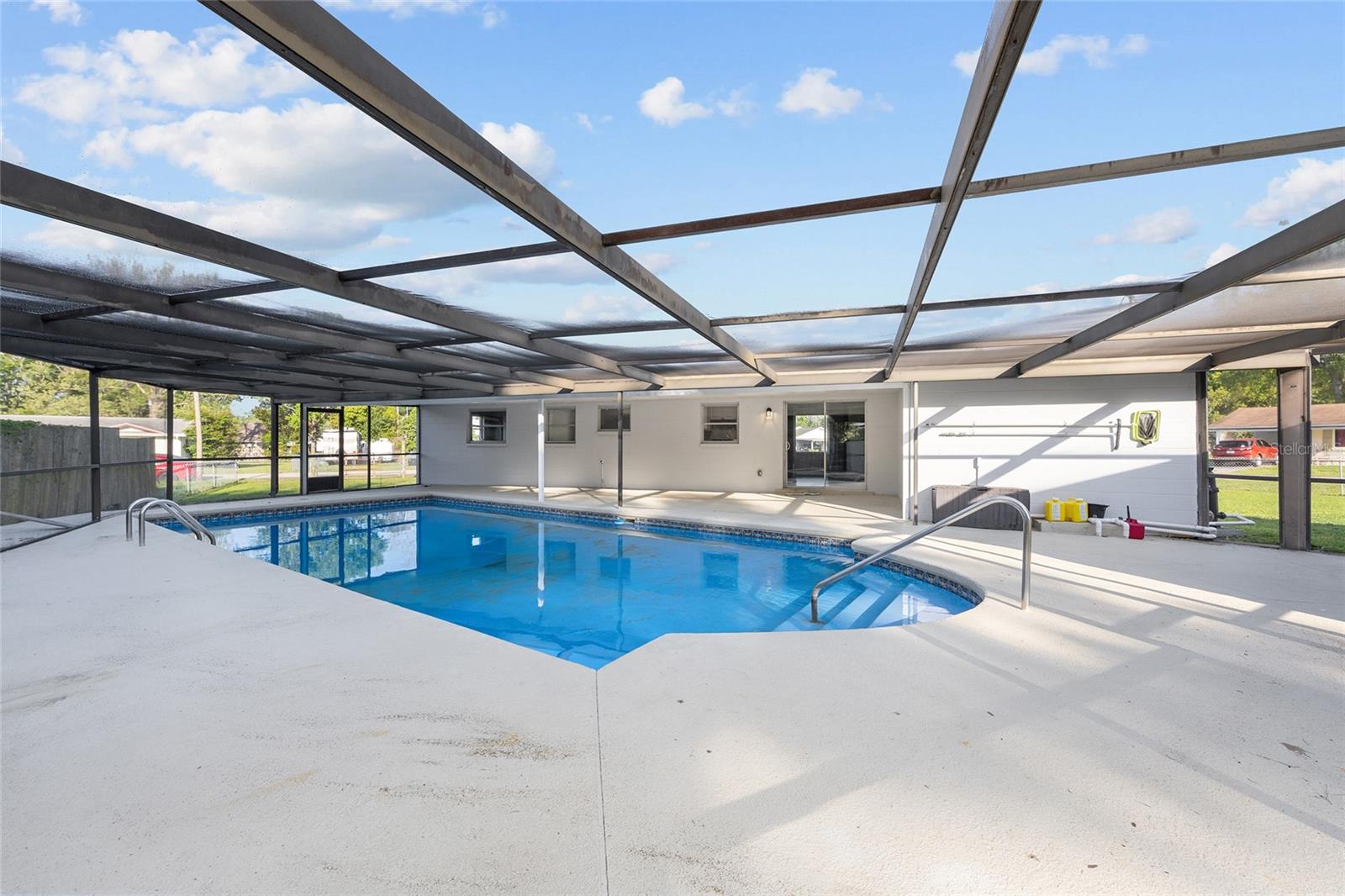 TOWN/BELLEVIEW - Residential