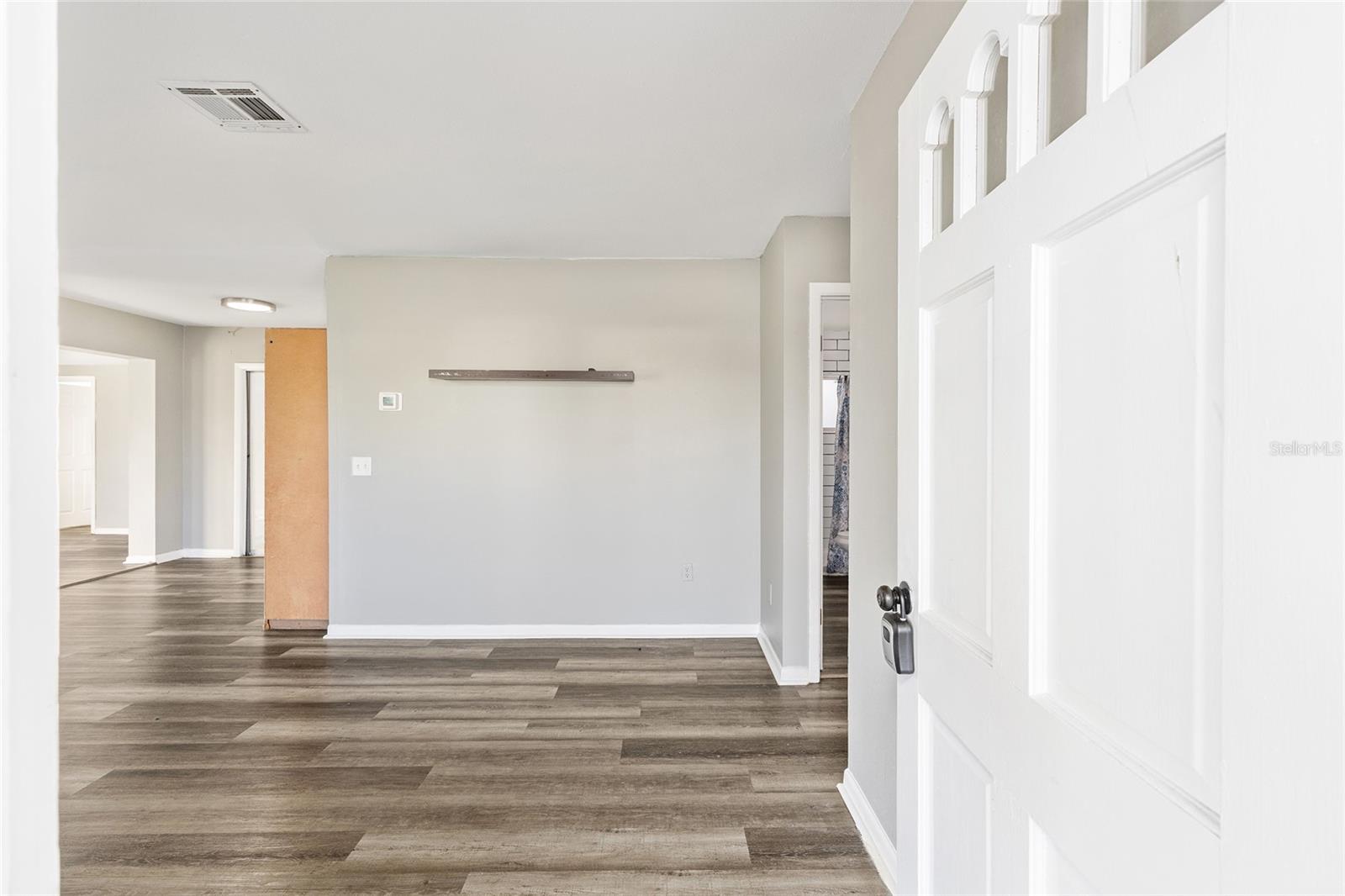 TOWN/BELLEVIEW - Residential