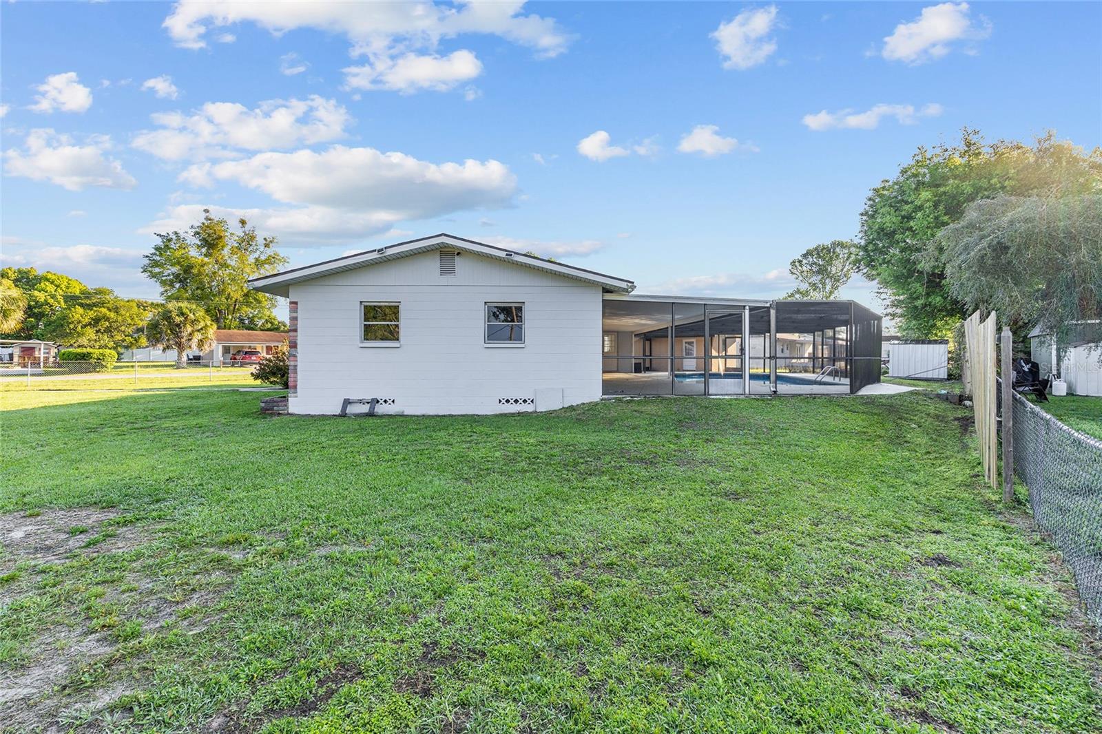 TOWN/BELLEVIEW - Residential