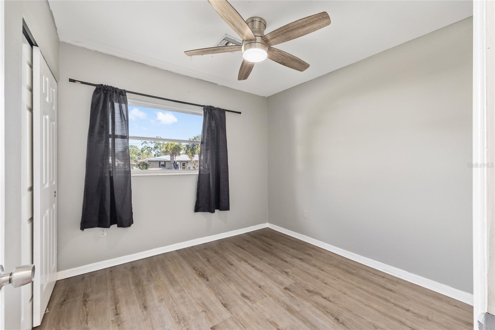 TOWN/BELLEVIEW - Residential