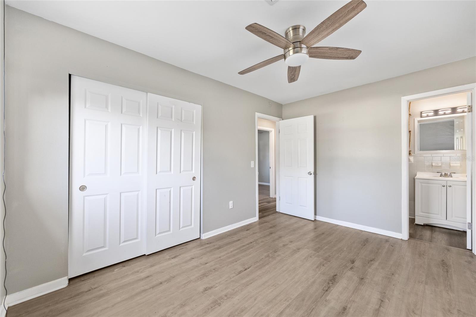 TOWN/BELLEVIEW - Residential