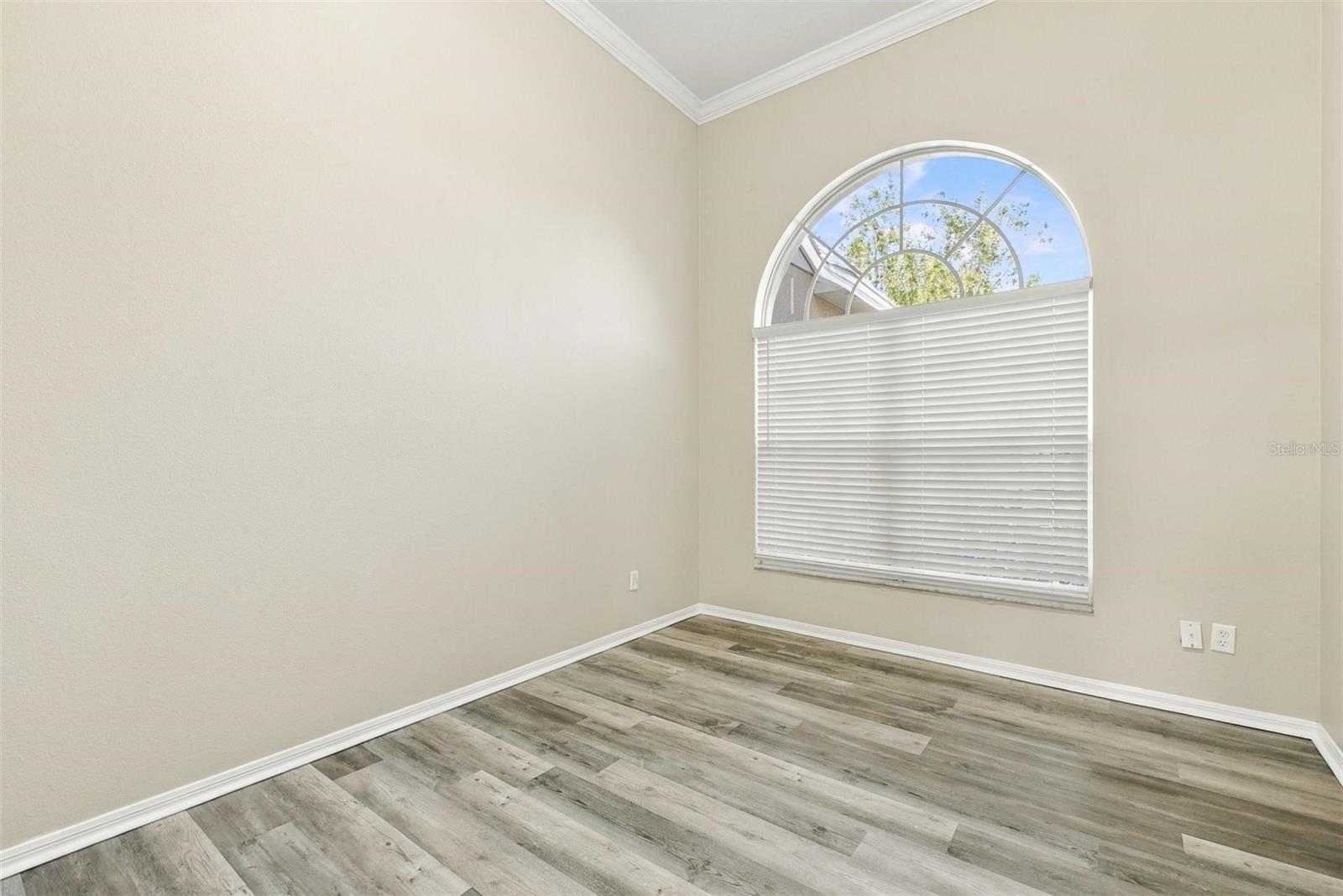 1496 WESCOTT LOOP