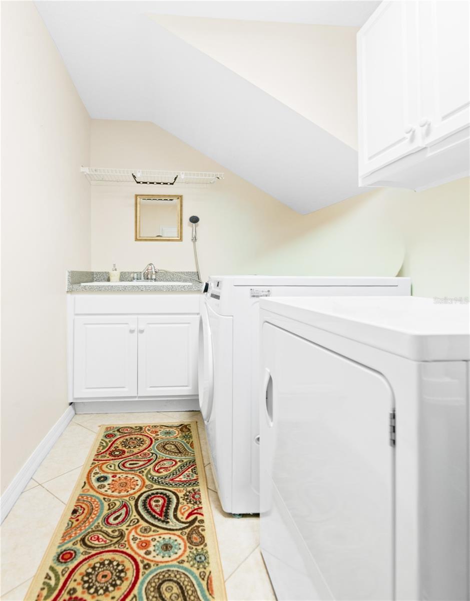 CYPRESS KNOLL - Residential