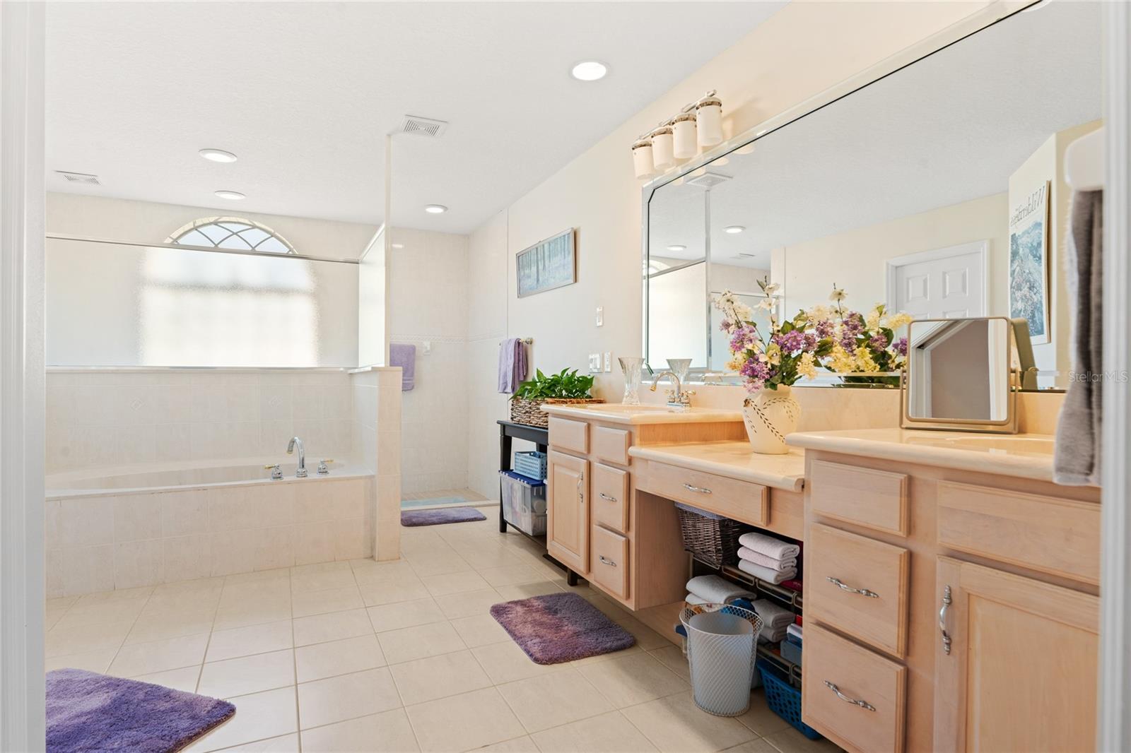 CYPRESS KNOLL - Residential
