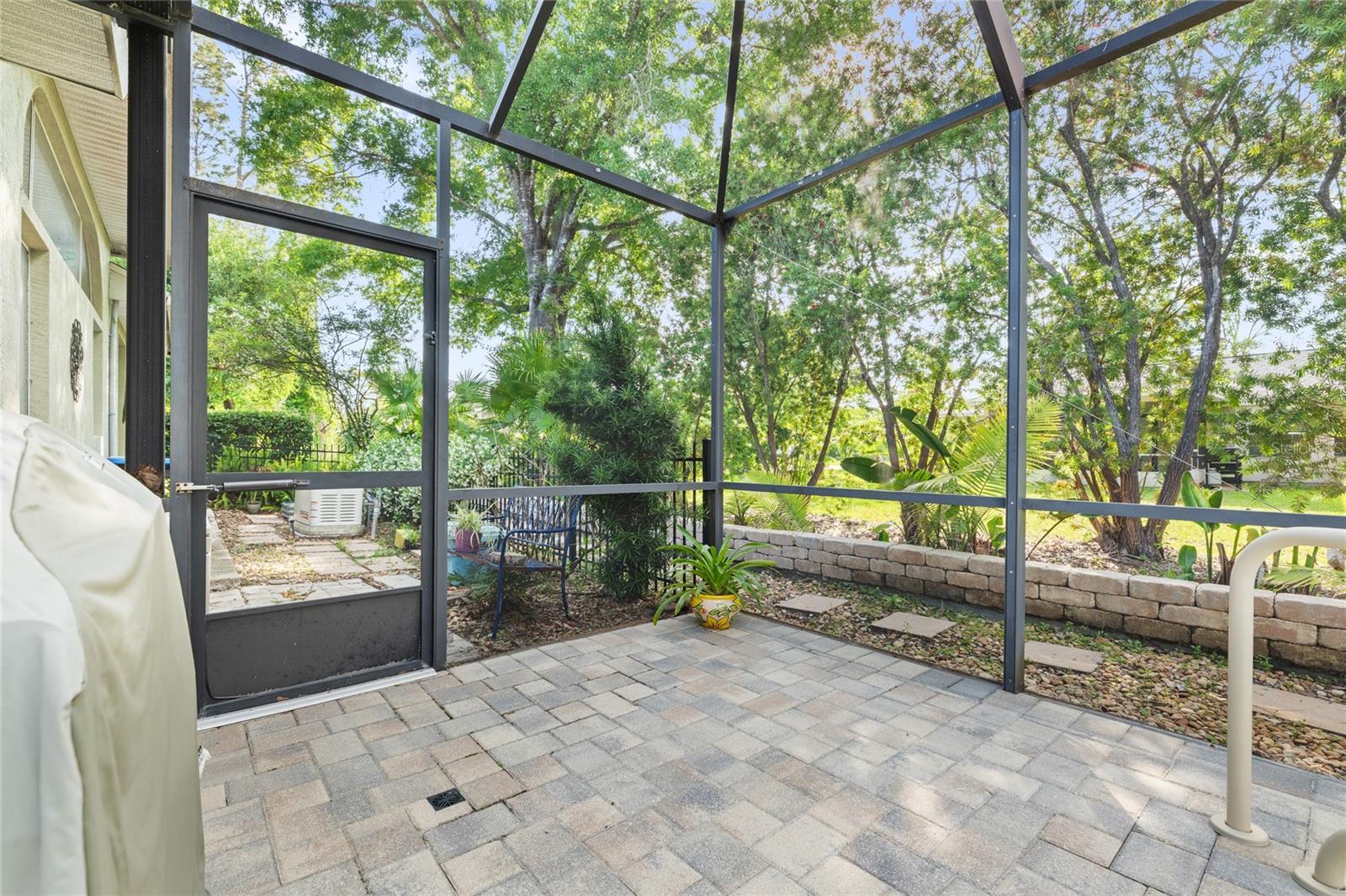 CYPRESS KNOLL - Residential