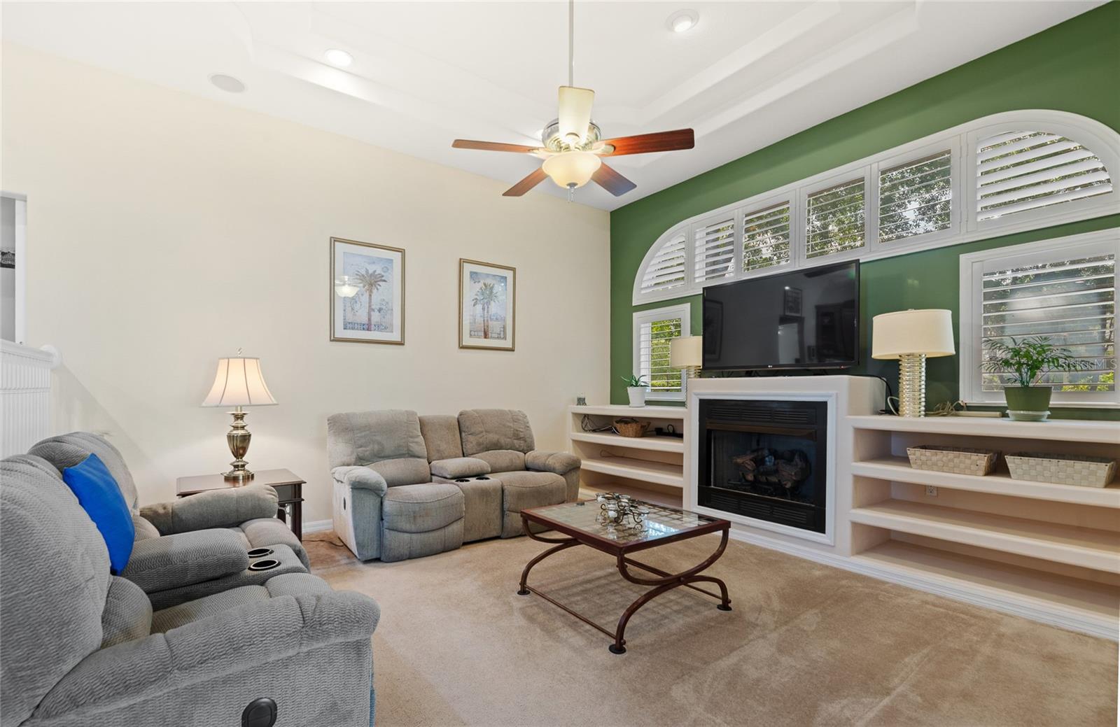 CYPRESS KNOLL - Residential