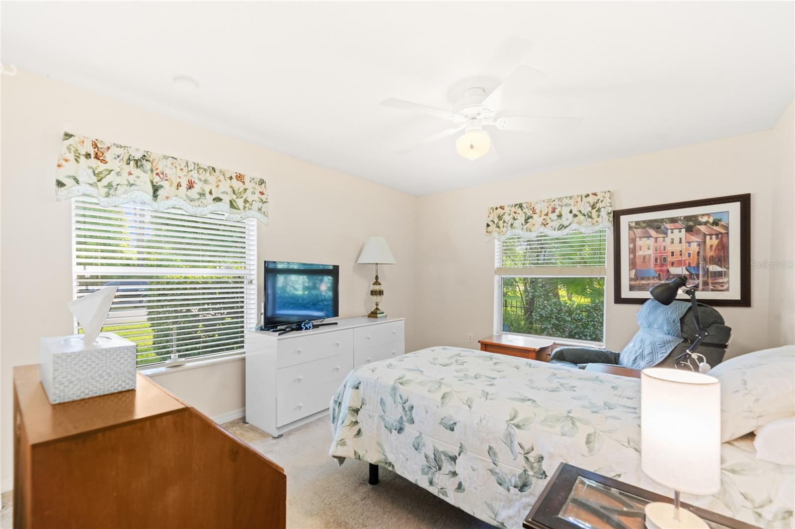 CYPRESS KNOLL - Residential