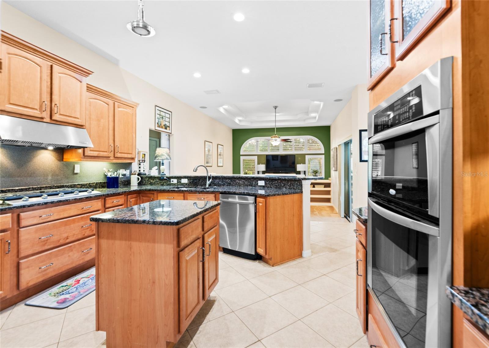 CYPRESS KNOLL - Residential