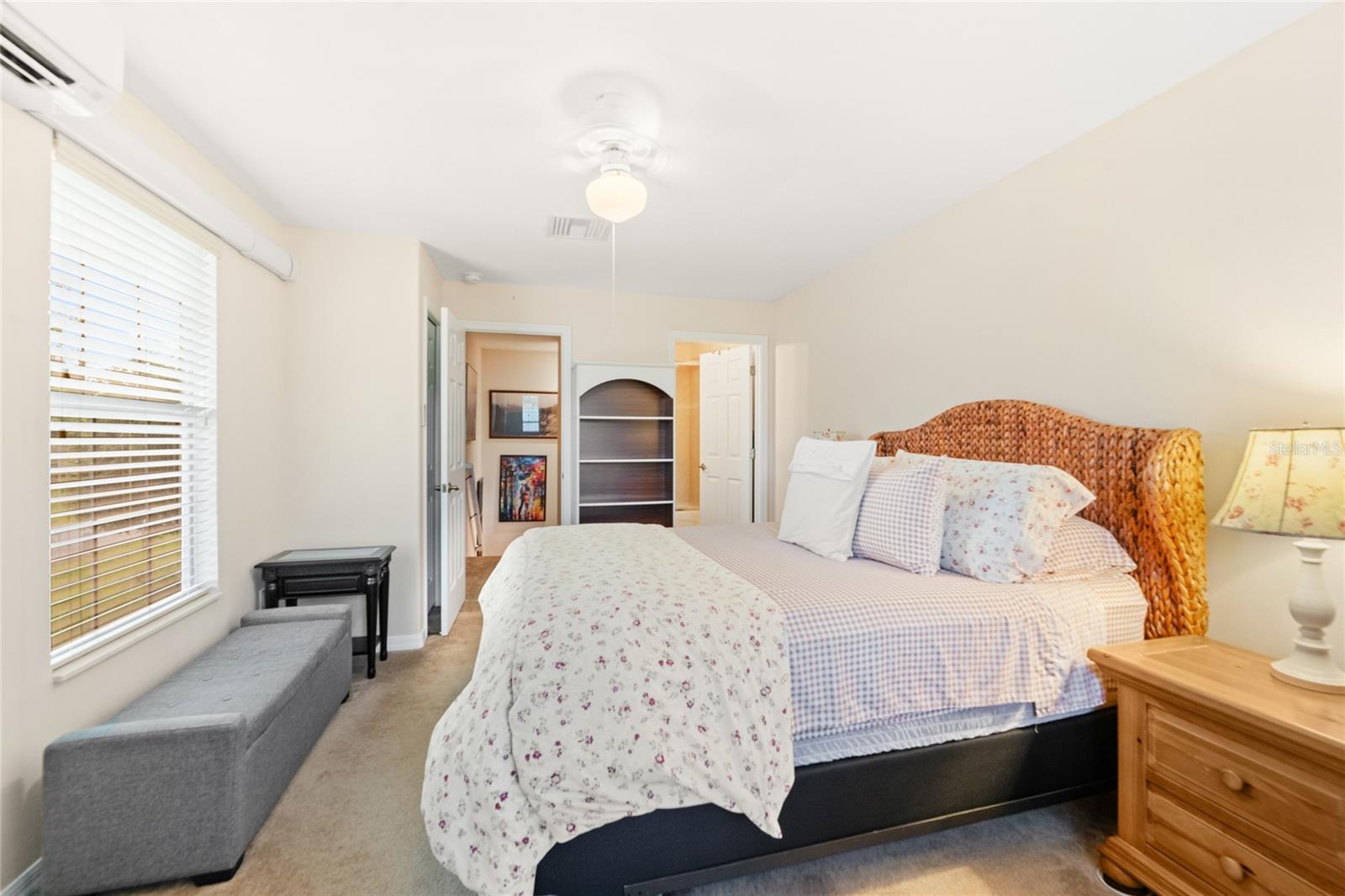 CYPRESS KNOLL - Residential