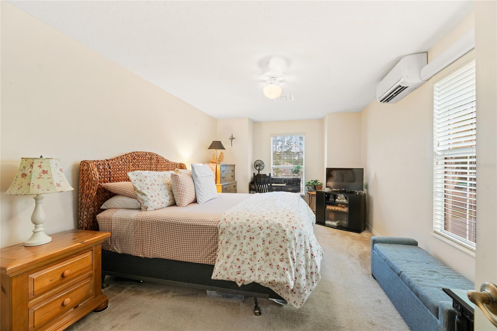 CYPRESS KNOLL - Residential