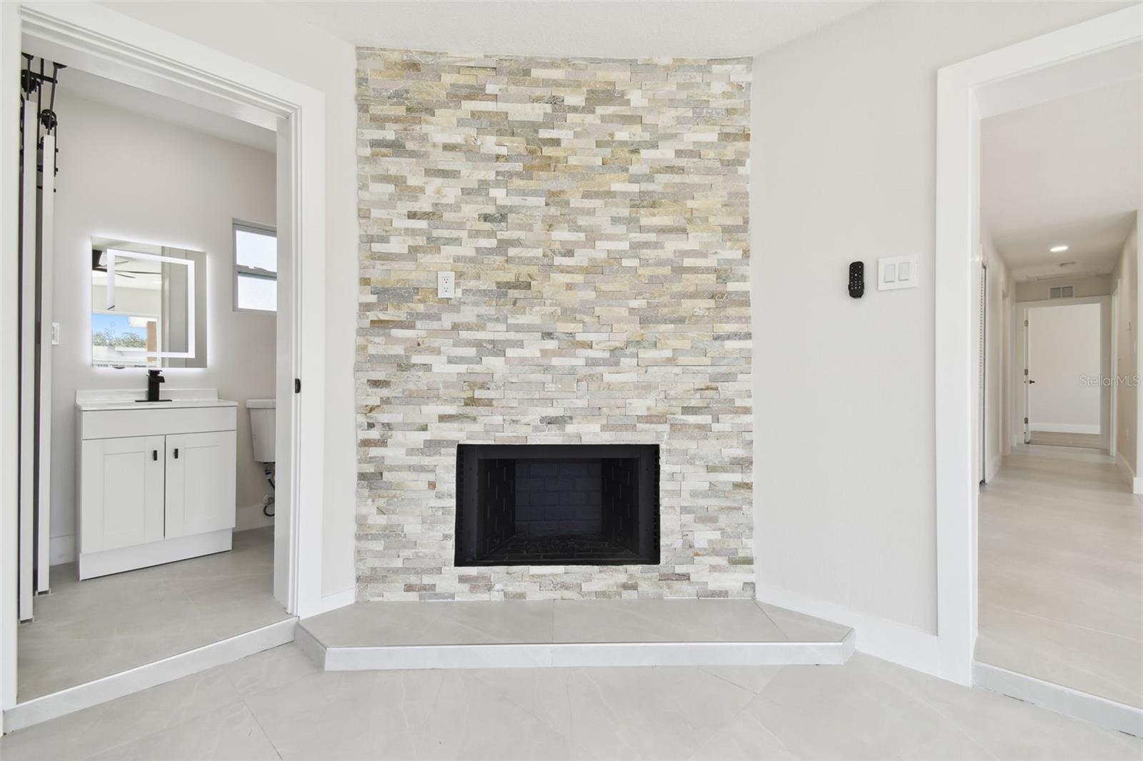 GANDY GARDENS 3 - Residential