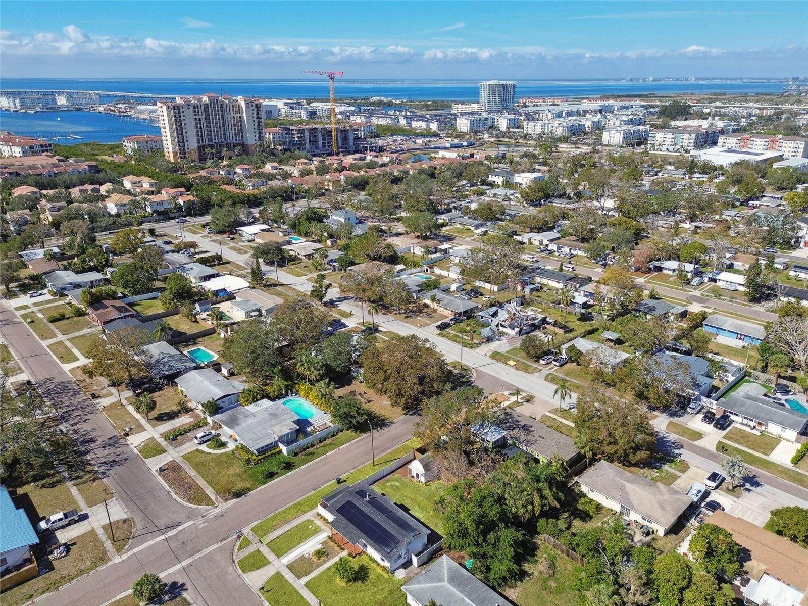 GANDY GARDENS 3 - Residential