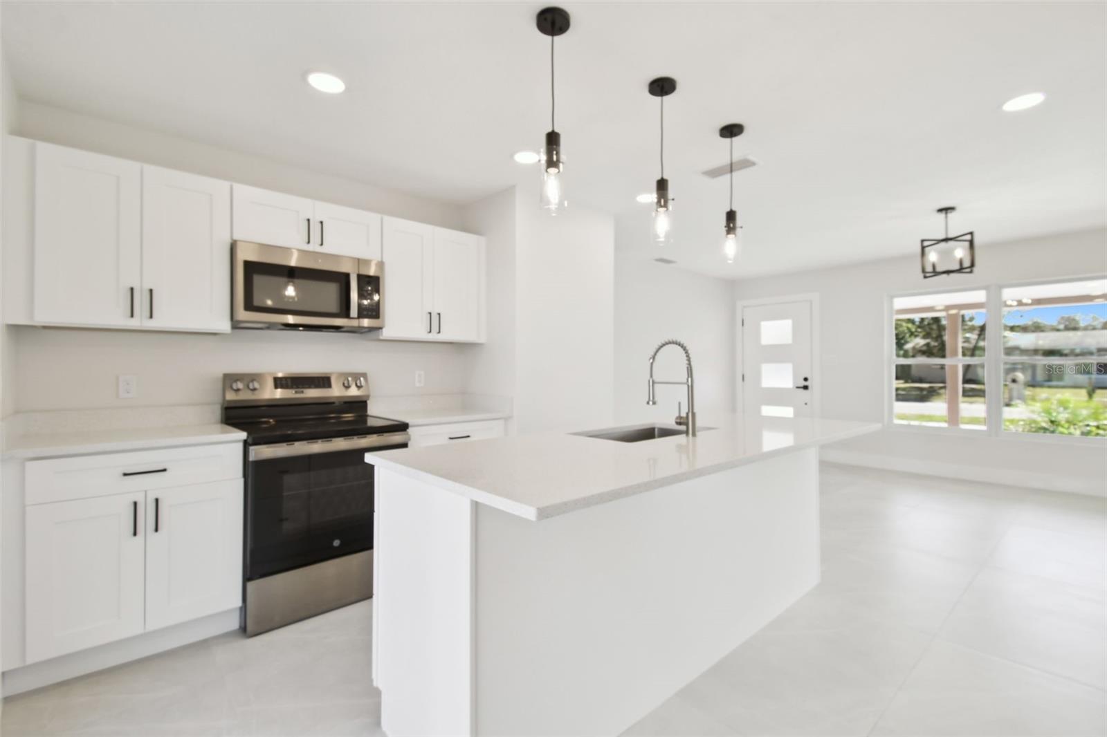 GANDY GARDENS 3 - Residential