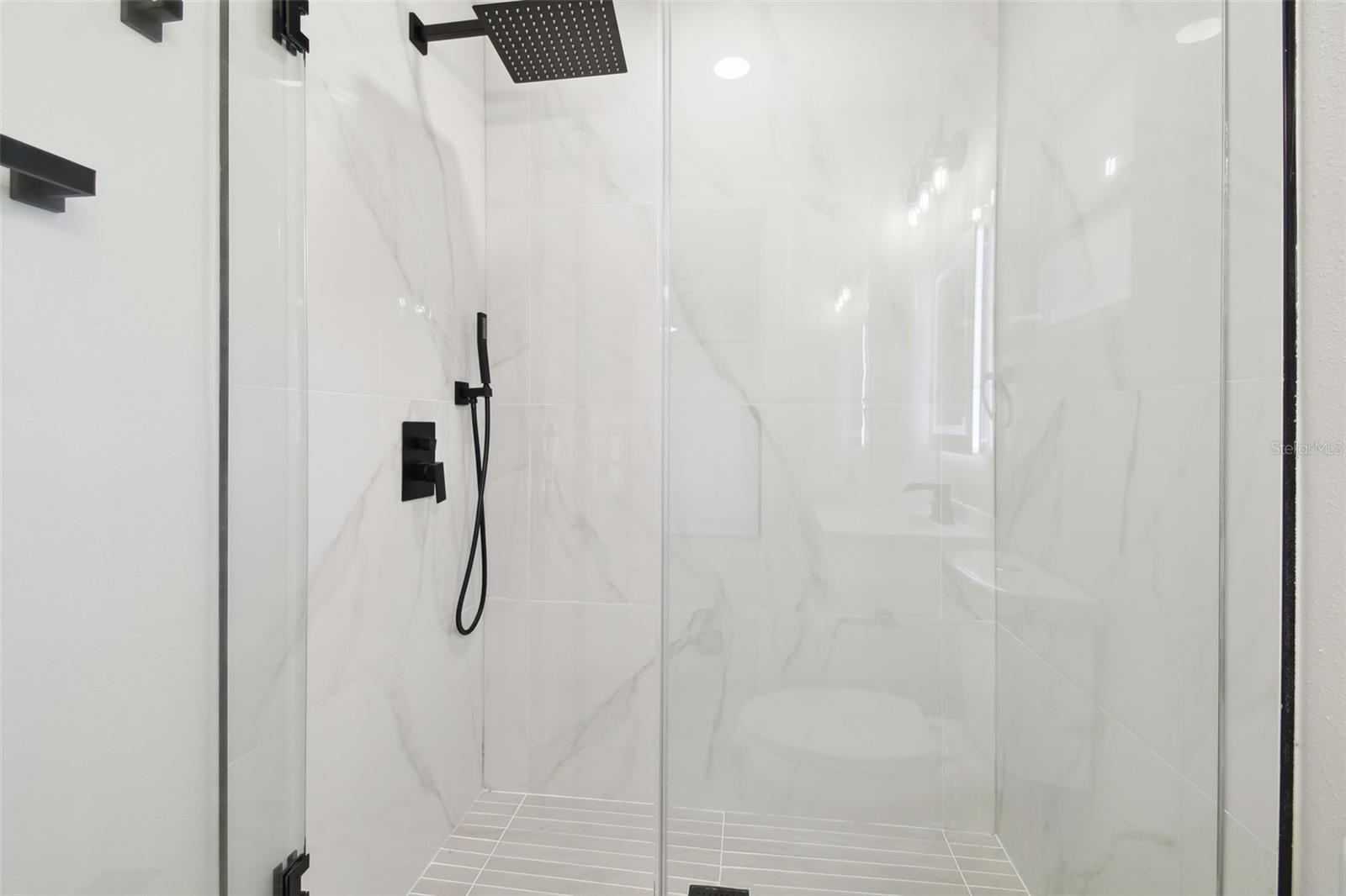 GANDY GARDENS 3 - Residential