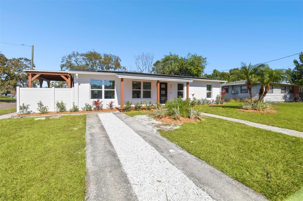Photo of 4715 W Wisconsin Avenue, Tampa, FL 33616 (MLS # TB8459854)