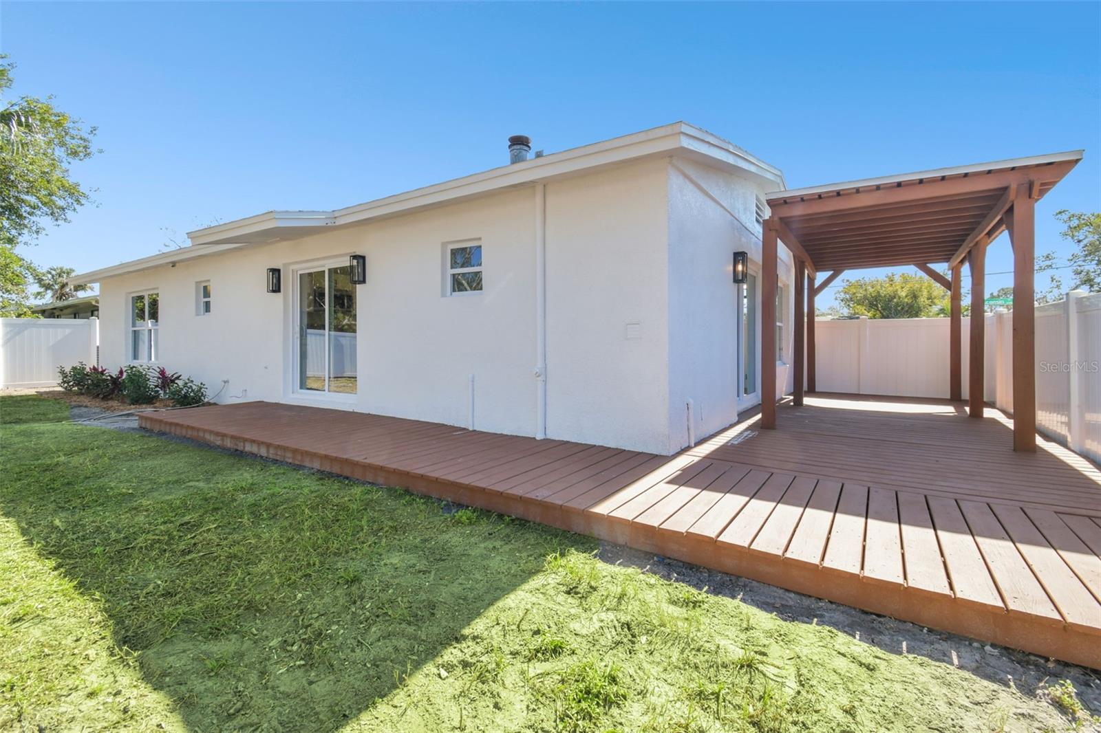 GANDY GARDENS 3 - Residential