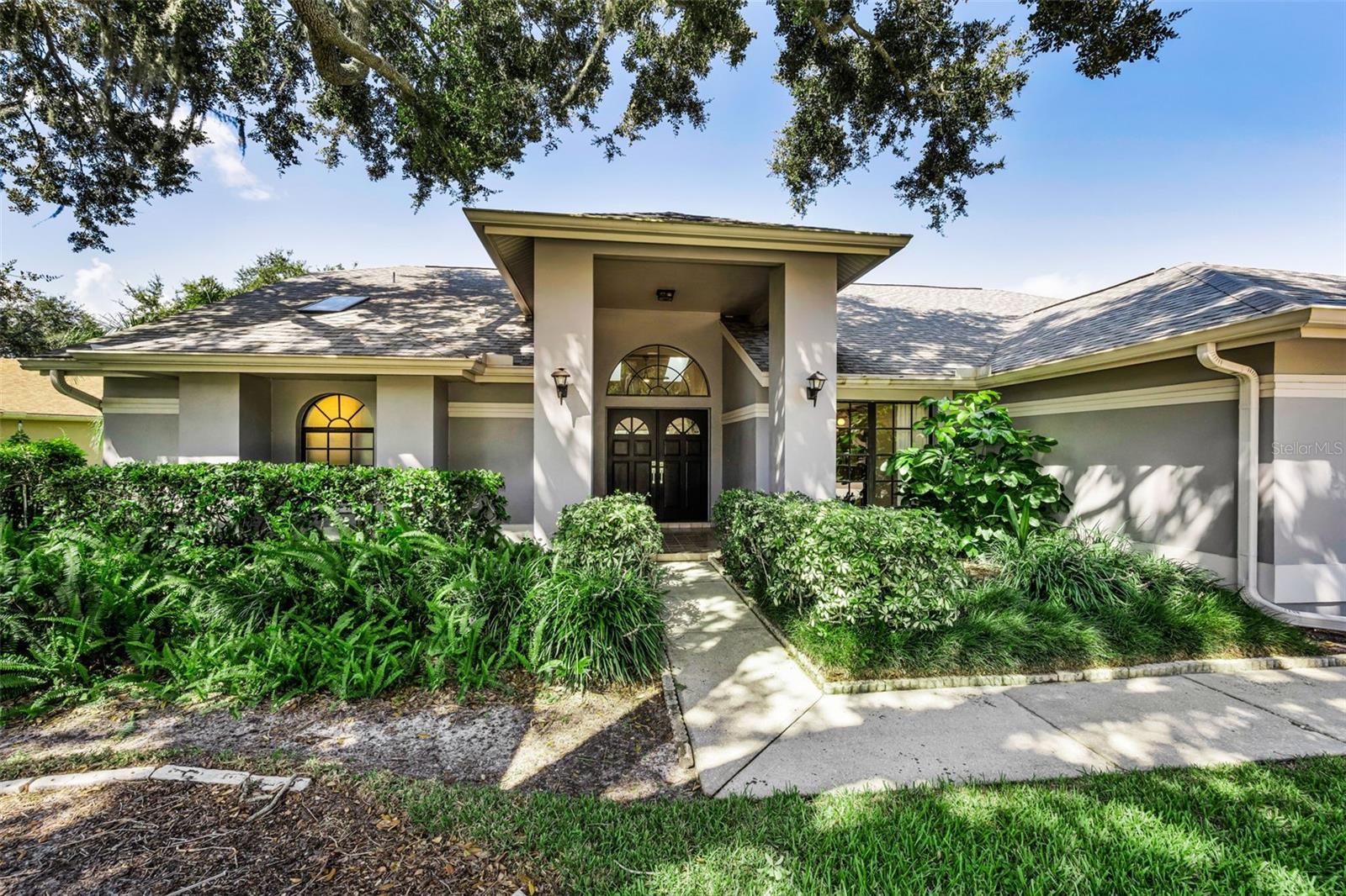 802 CENTERWOOD DRIVE