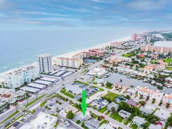 Have a great relaxing time staying in this lovely unit located within short walking distance to the beautiful Redington beach. Beautiful, renovated and updated 1 bdr available for perfect vacation. Come to awesome Redington Beach and enjoy pleasant Florida weather and worm Gulf water, amazing sunsets, cool Florida drinks and much more. It is literally a 2 minutes walk to the beach and nearby nice restaurants and grocery store. 2 pets are allowed with the owner approval. Absolutely awesome location is across the street from the beach. This home has a fenced in backyard, it doesn't have a view from the backyard, but you get awesome beach views on the beach, incredible sunsets and sunrises. You will get bay and canal views by walking on the street and at the waterfront park across the street from the unit. It is a few steps to great local restaurants, coffee shops, shopping and more. You don't need a car to live here. Call now to check this wonderful palace.