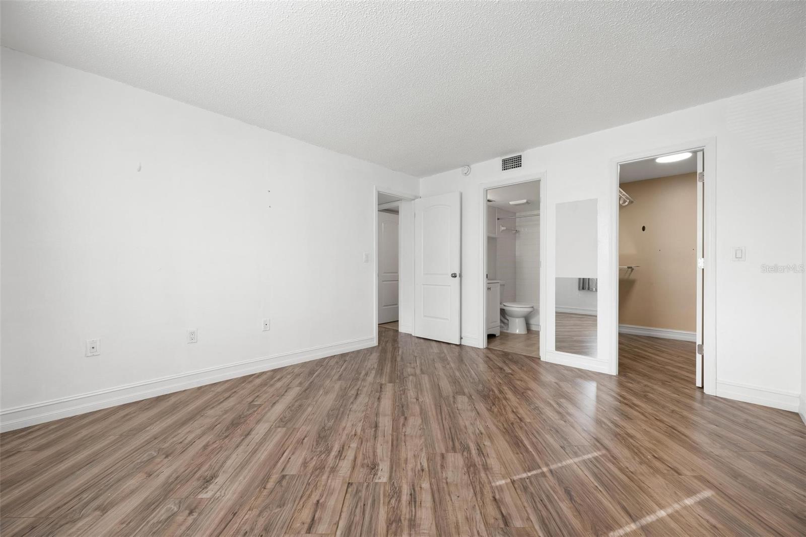 VILLAGE BROOKE SEC 2 - Residential