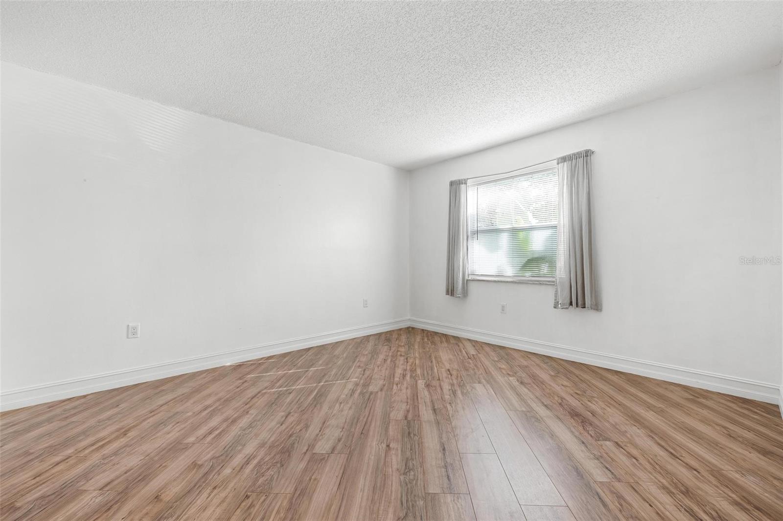 VILLAGE BROOKE SEC 2 - Residential