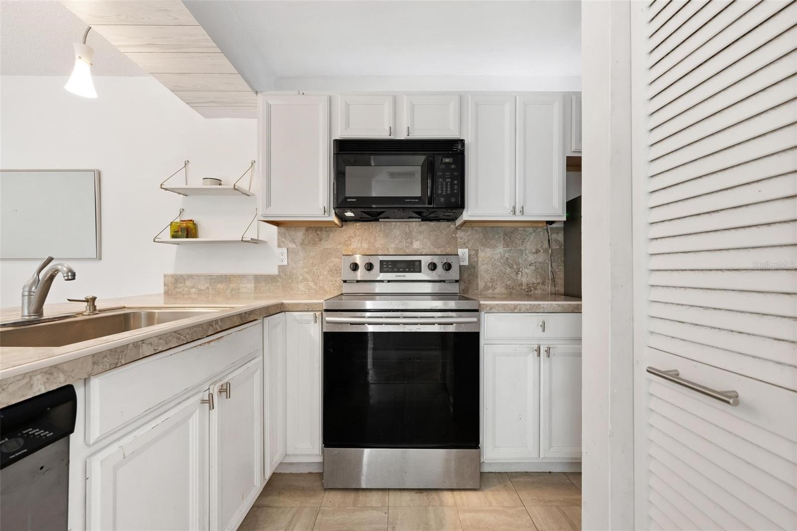 VILLAGE BROOKE SEC 2 - Residential