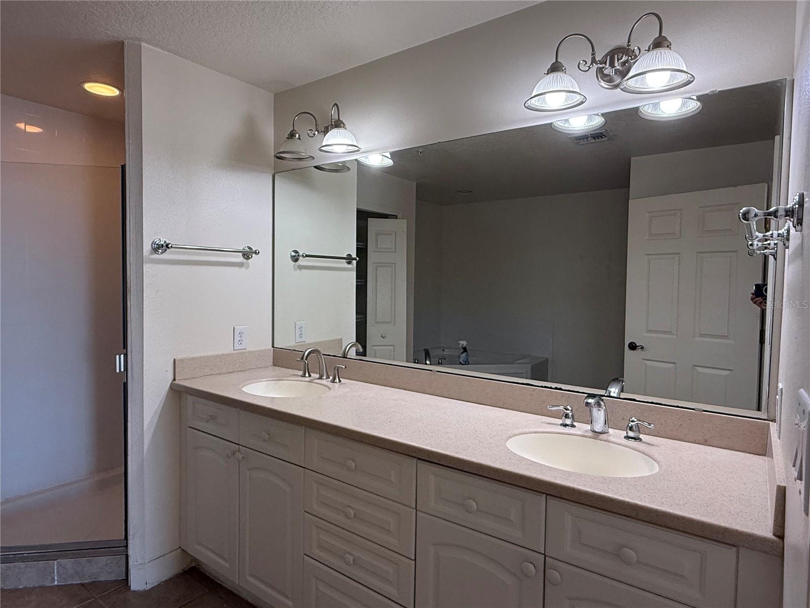 PROMENADE PH 2 - Residential