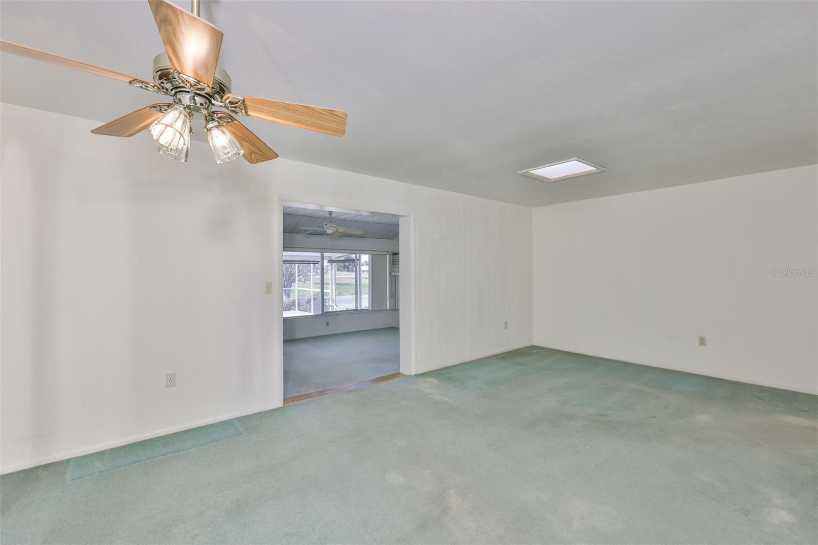 DEL WEBBS SUN CITY FLORIDA UN - Residential