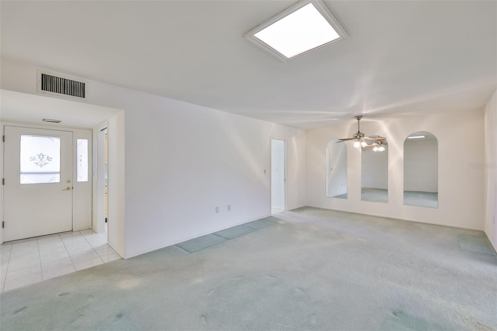 DEL WEBBS SUN CITY FLORIDA UN - Residential