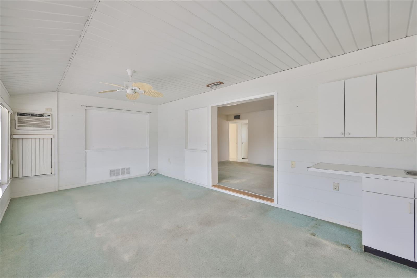 DEL WEBBS SUN CITY FLORIDA UN - Residential