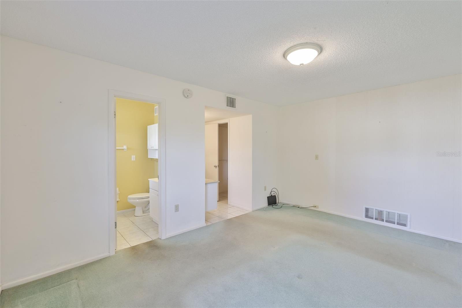 DEL WEBBS SUN CITY FLORIDA UN - Residential