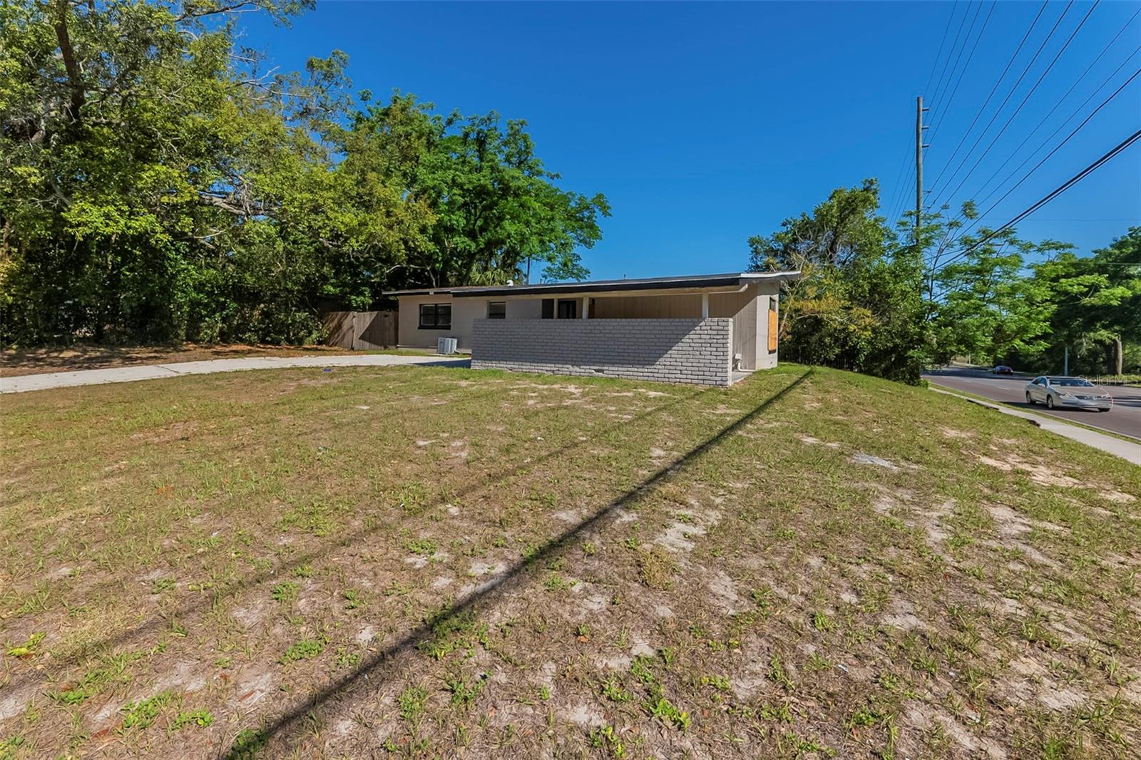 5201 PALISADES DRIVE
