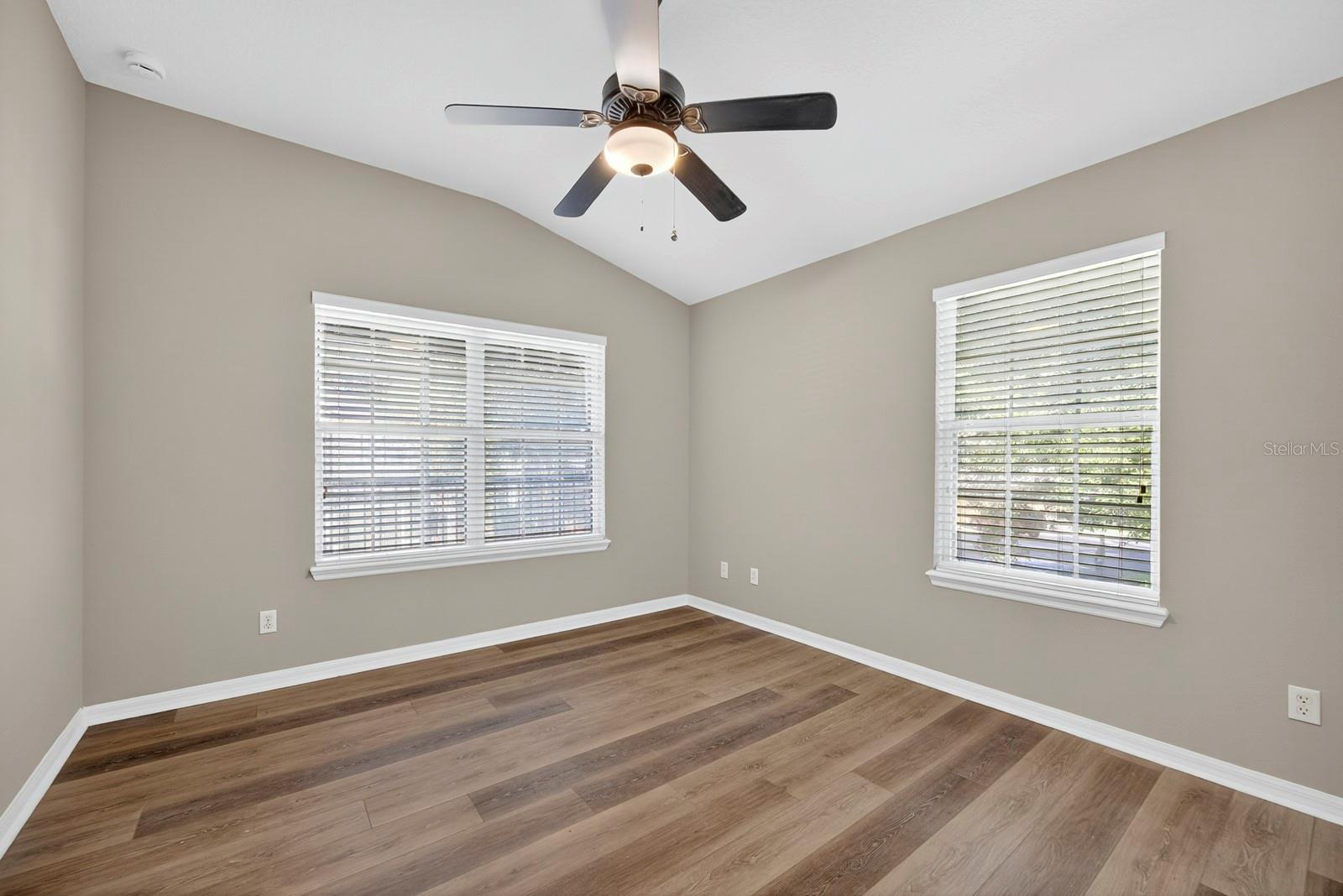 OVERLOOK/PARKSIDE CONDO - Residential