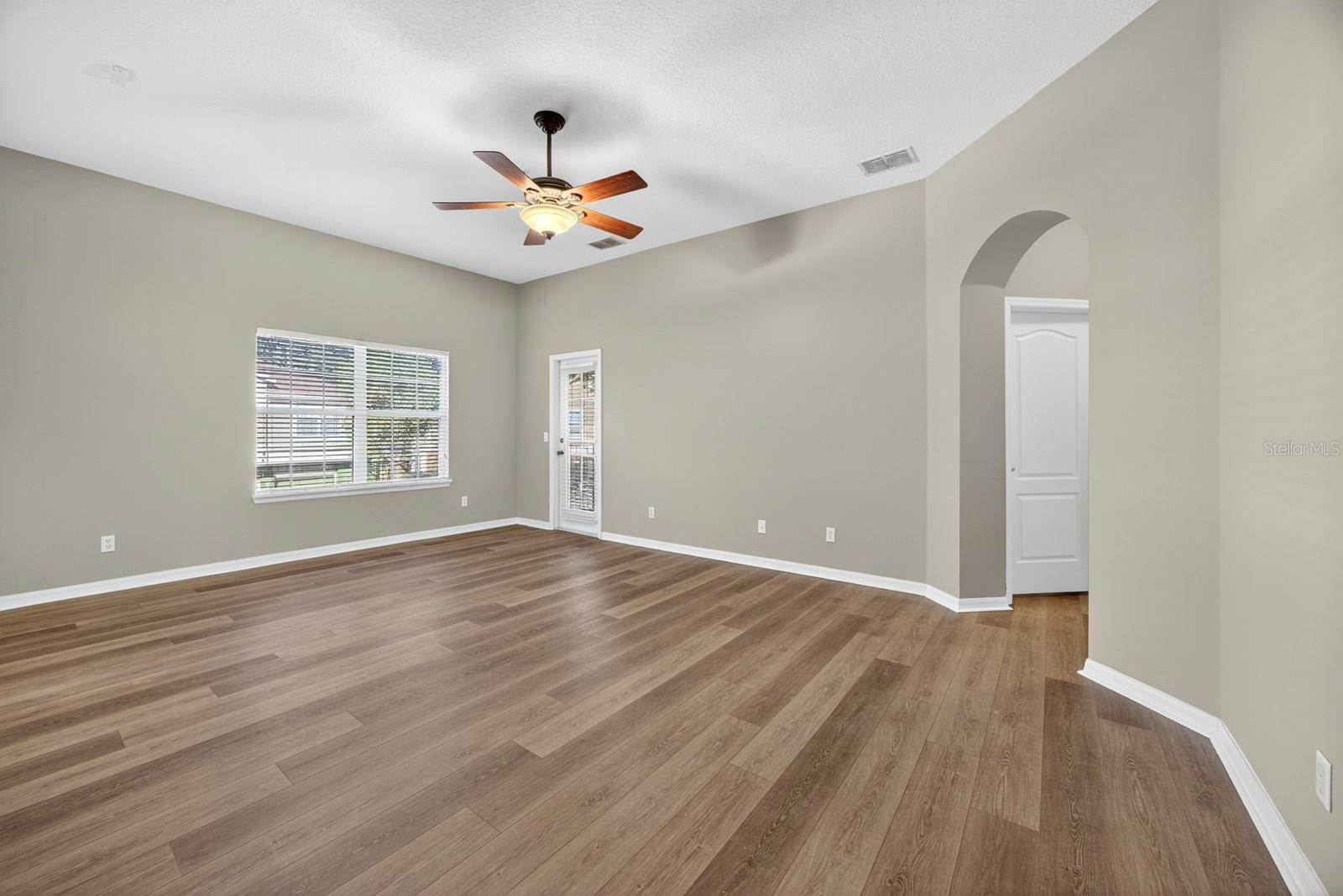 OVERLOOK/PARKSIDE CONDO - Residential